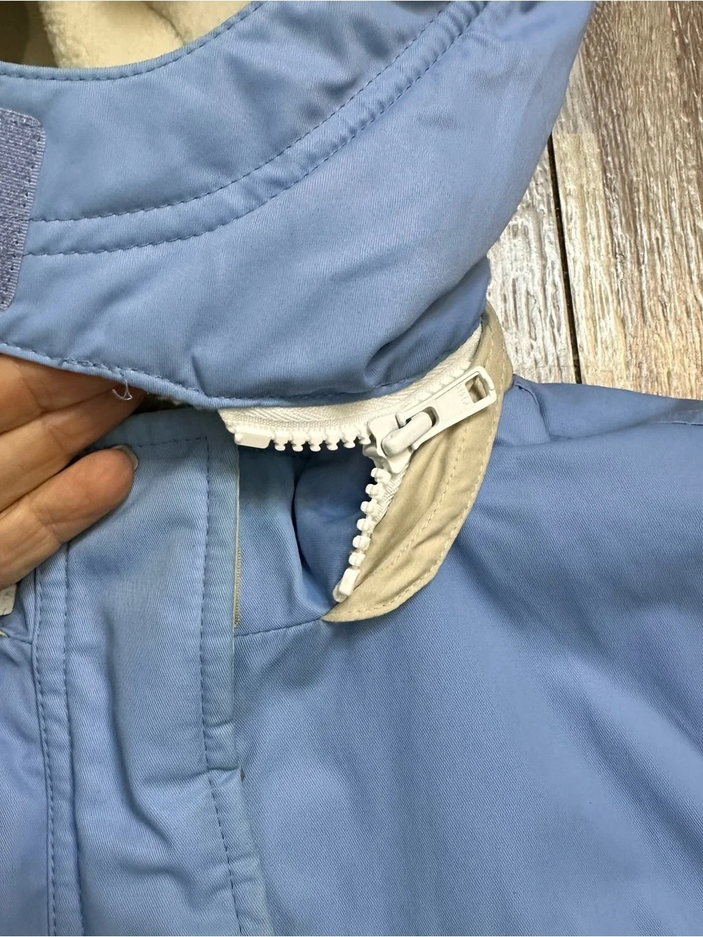 GAP Kids Colorblock Hooded Ski Jacket in Beige, Cream & Light Blue Youth XS (4)